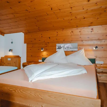 Scheiber Apartment *